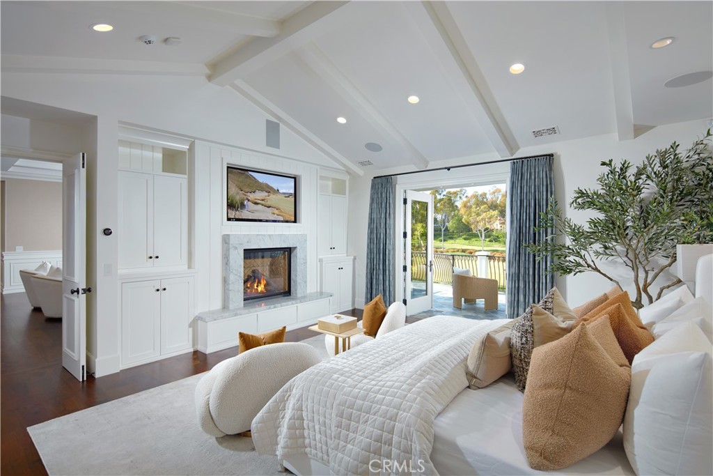 Newport Beach, California, 92660, United States, 5 Bedrooms Bedrooms, ,7 BathroomsBathrooms,Residential,For Sale,1847350