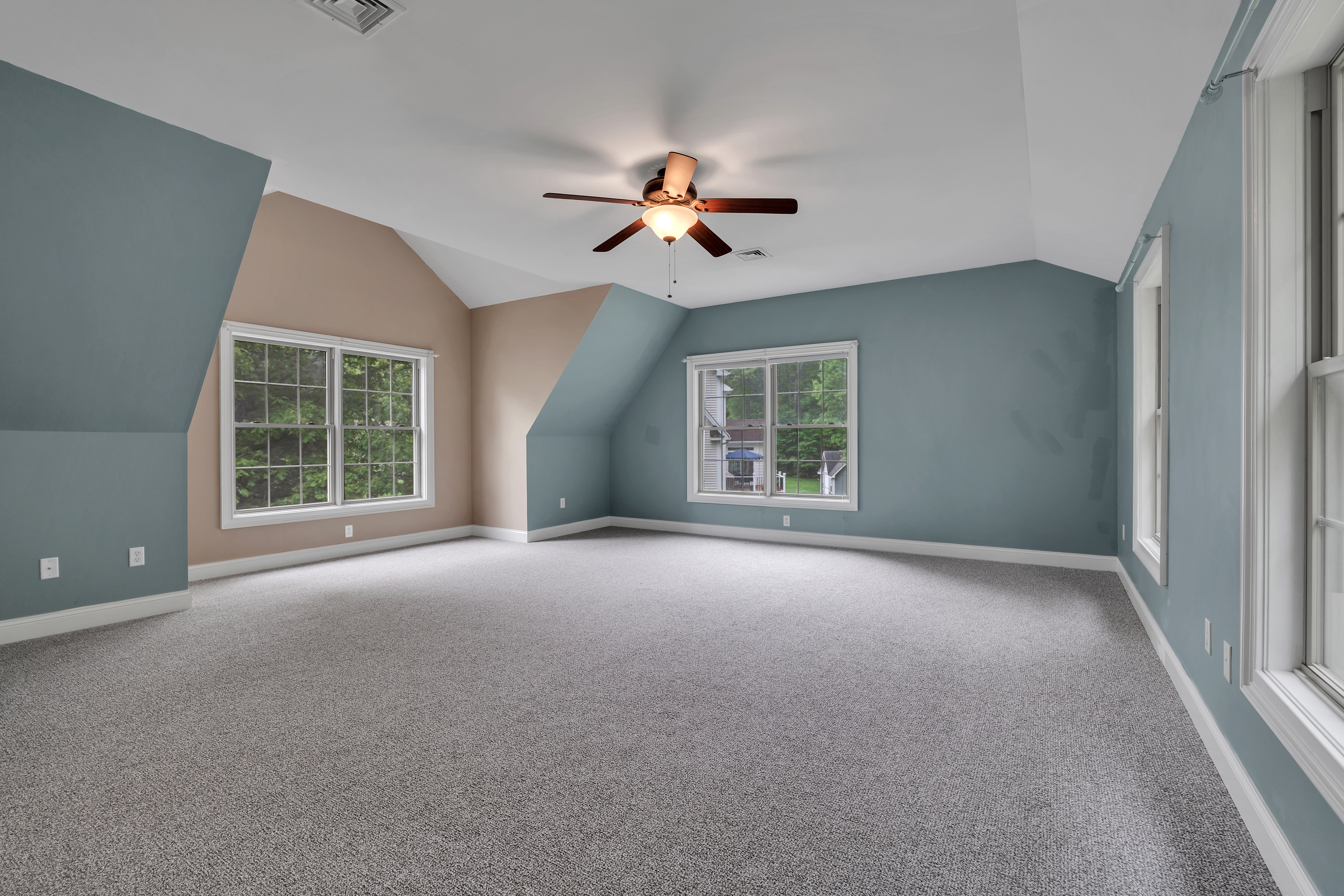  Charming 5-Bedroom Sale Listing in Waterford - 物件實景