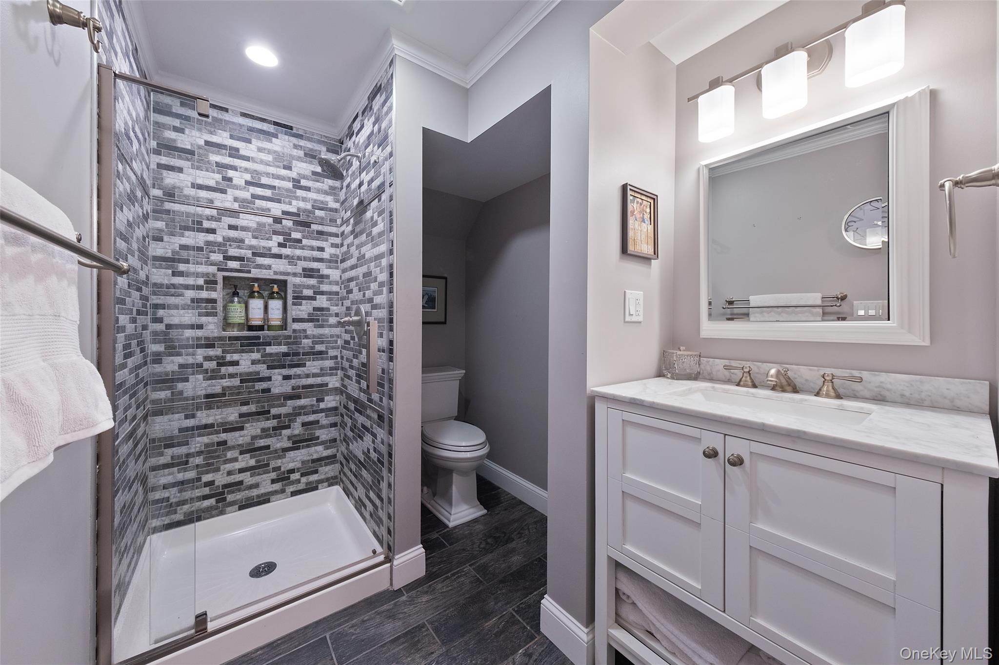 Poughkeepsie, New York, 12603, United States, 4 Bedrooms Bedrooms, ,5 BathroomsBathrooms,Residential,For Sale,1916939