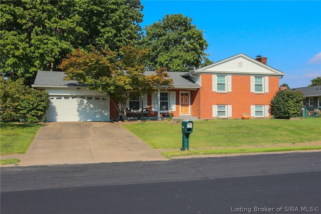 Bellemeade Dr, New Albany, IN 47150 #1