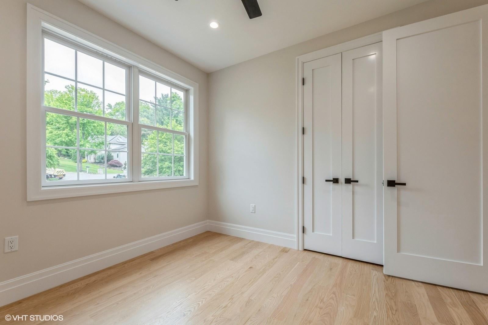 Valley Cottage, New York, 10989, United States, 4 Bedrooms Bedrooms, ,3 BathroomsBathrooms,Residential,For Sale,1823419