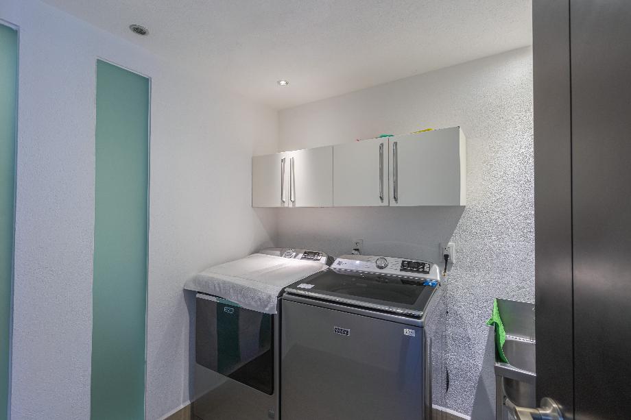 Fransisco M Asencio, Puerto Vallarta, Jalisco, 48333, Mexico, 4 Bedrooms Bedrooms, ,4 BathroomsBathrooms,Residential,For Sale,Fransisco M Asencio,1425091