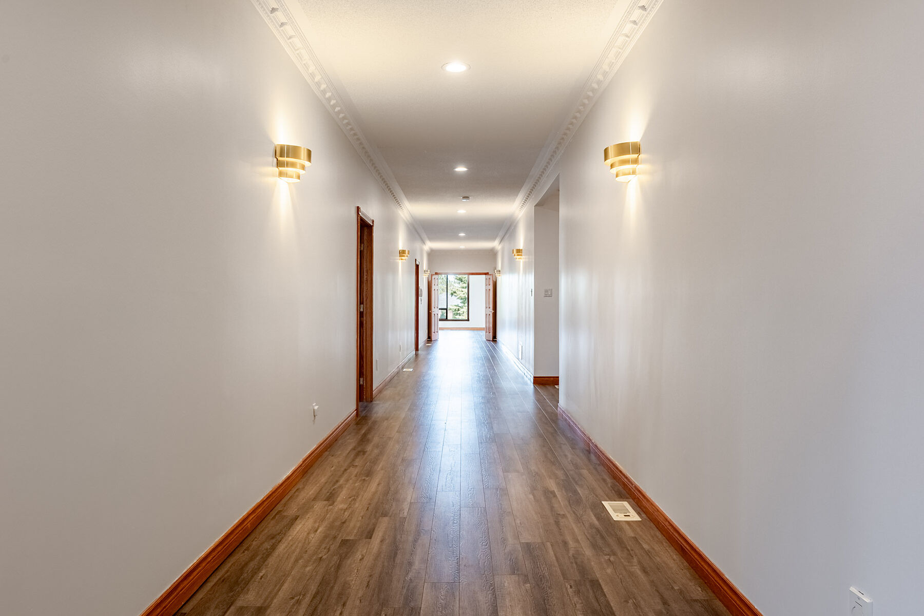  Prestigious King City Bungalow - 物件實景