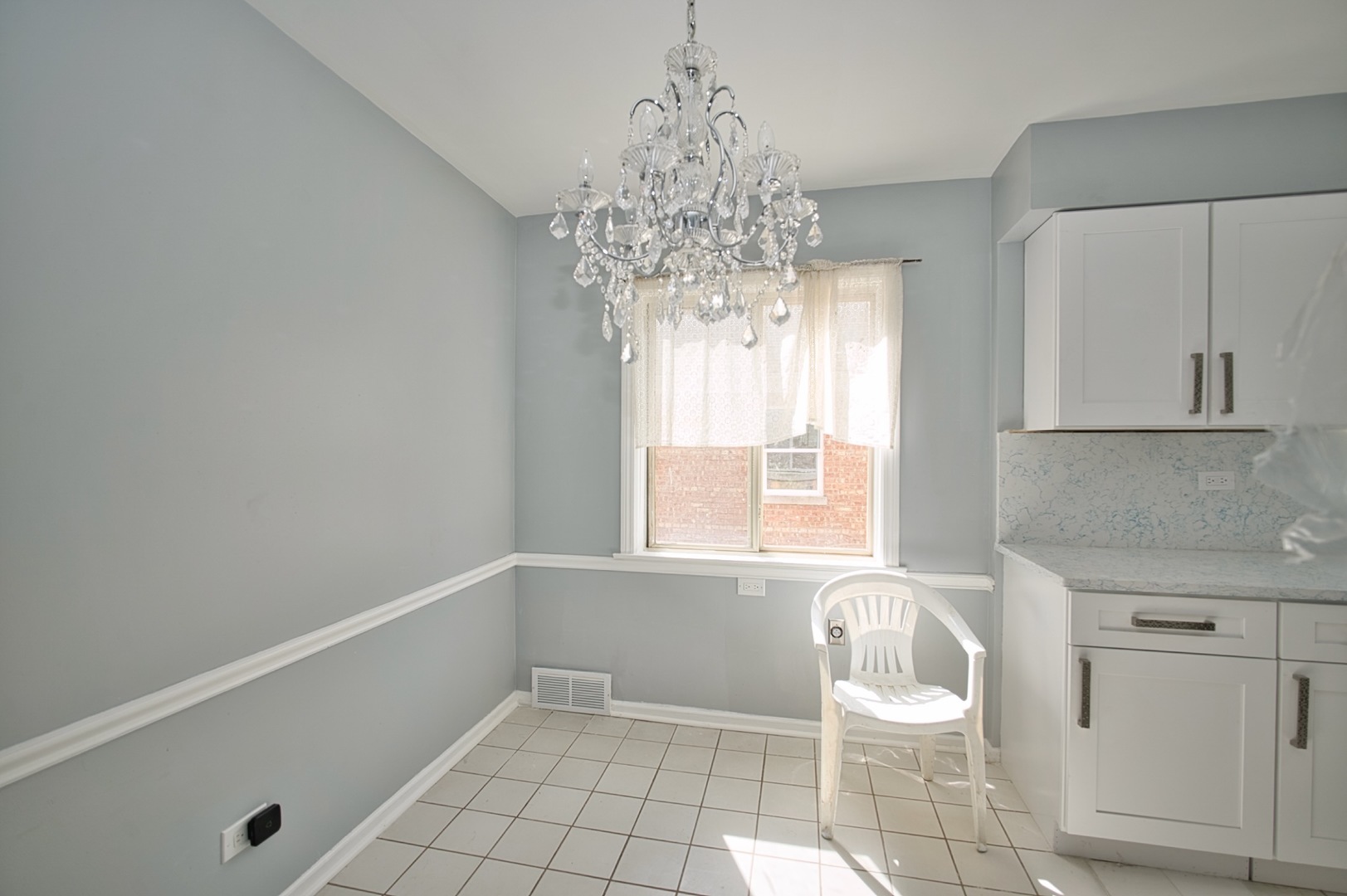 Skokie, Illinois, 60076, United States, 4 Bedrooms Bedrooms, ,3 BathroomsBathrooms,Residential,For Sale,1978573