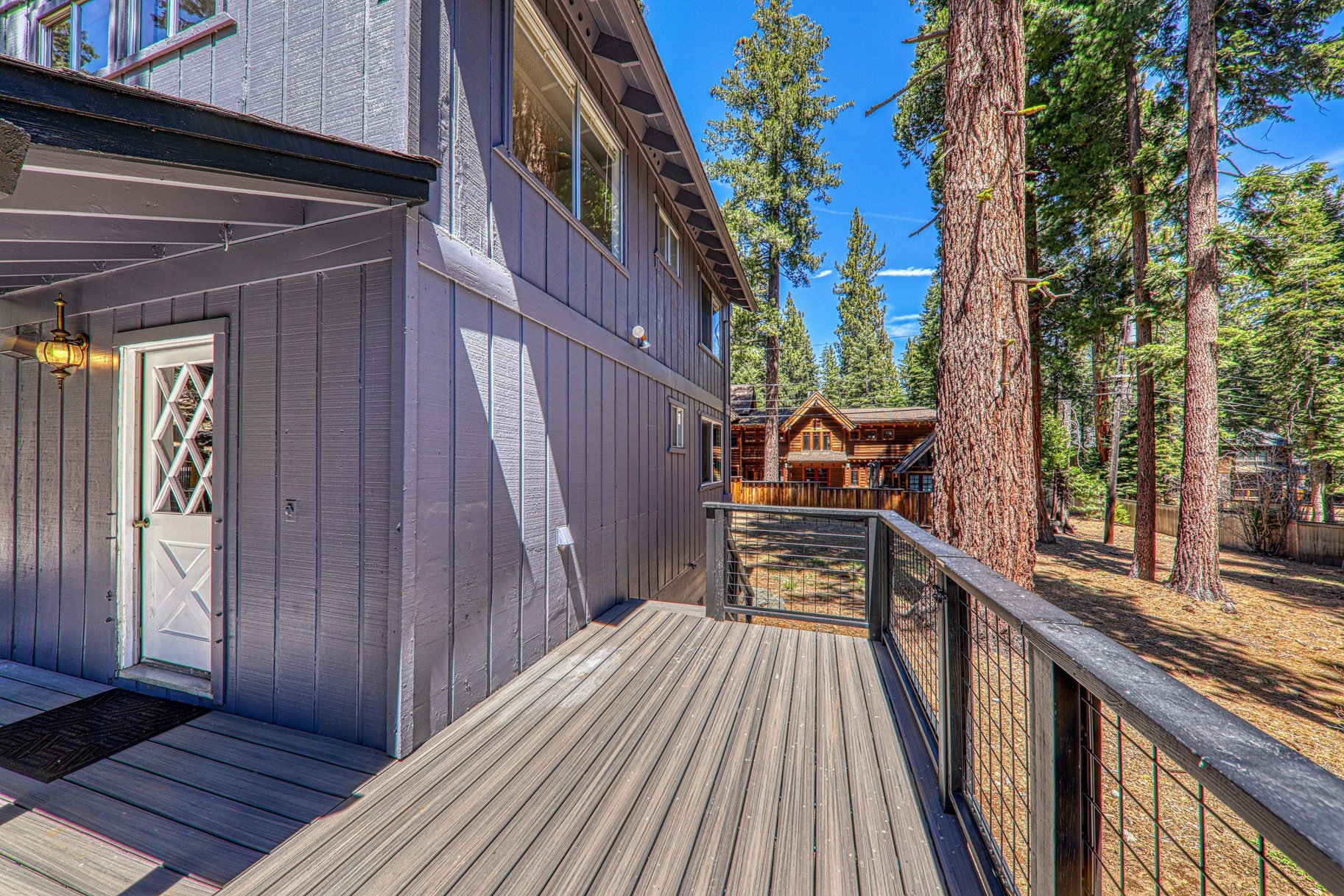  Tucked into a Prime Tahoe City setting - 物件實景