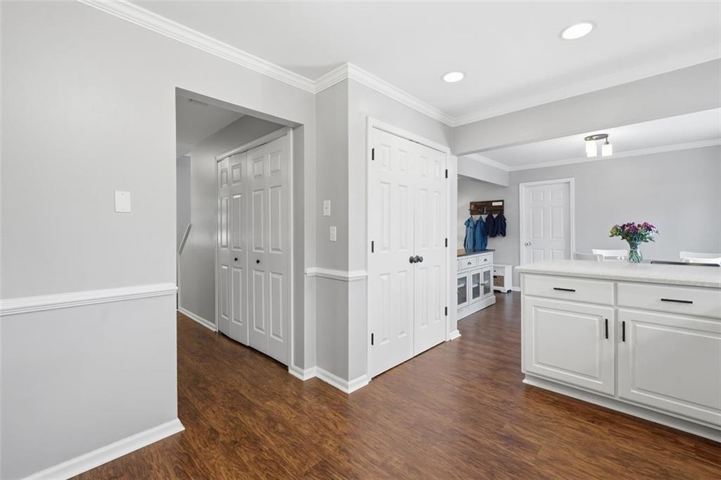 Roswell, Georgia, 30076, United States, 3 Bedrooms Bedrooms, ,2 BathroomsBathrooms,Residential,For Sale,2002041