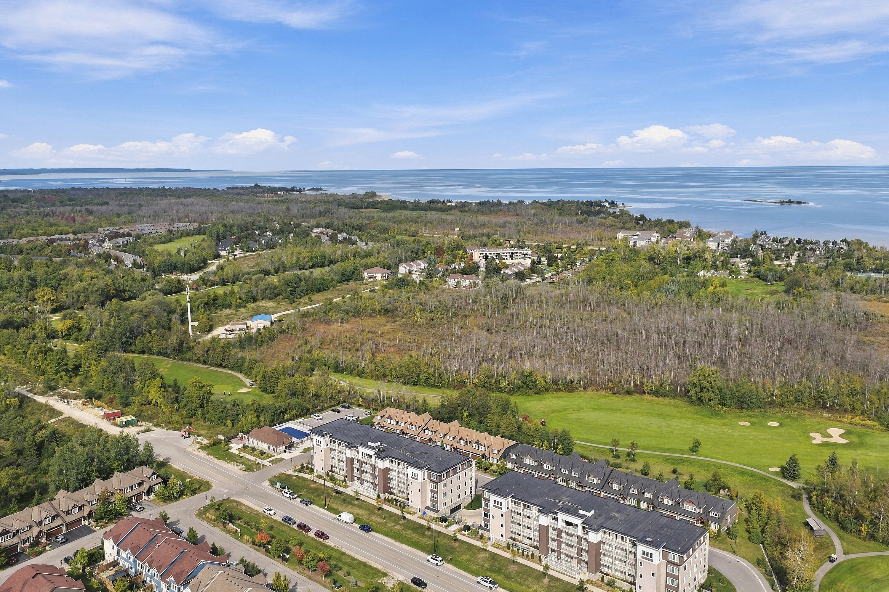 Charming Collingwood Condo - 物件實景