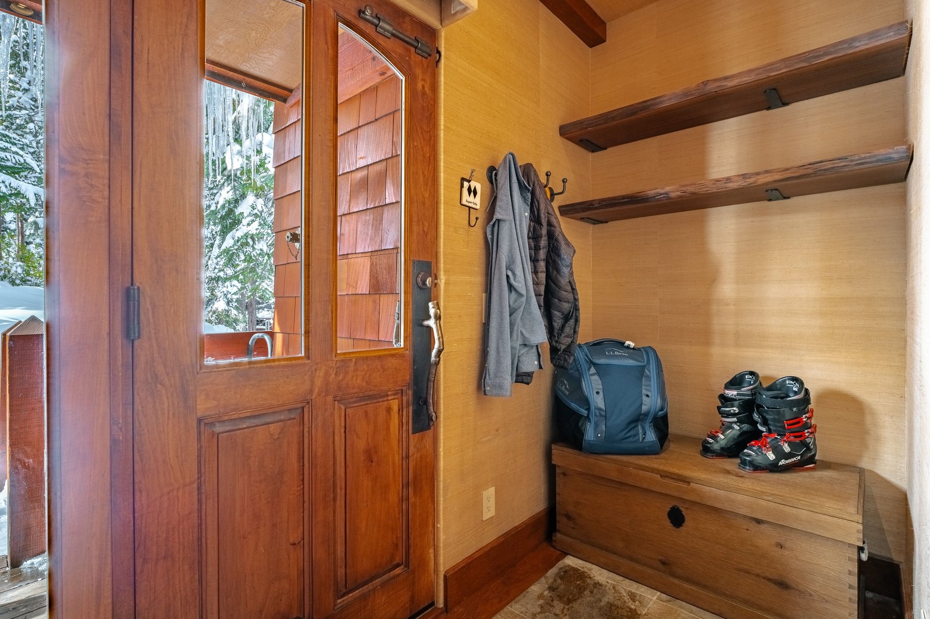  Legendary Stillwater Cove  Gated. Private. Lakefront - 物件實景