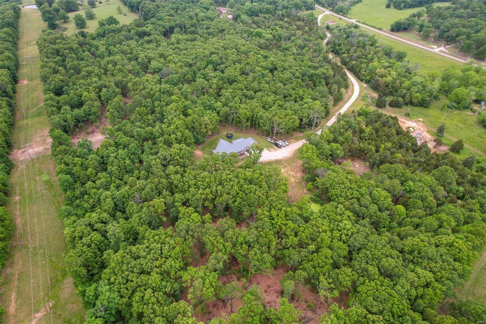 Lebanon, Missouri, 65536, United States, 3 Bedrooms Bedrooms, ,2 BathroomsBathrooms,Residential,For Sale,1935338