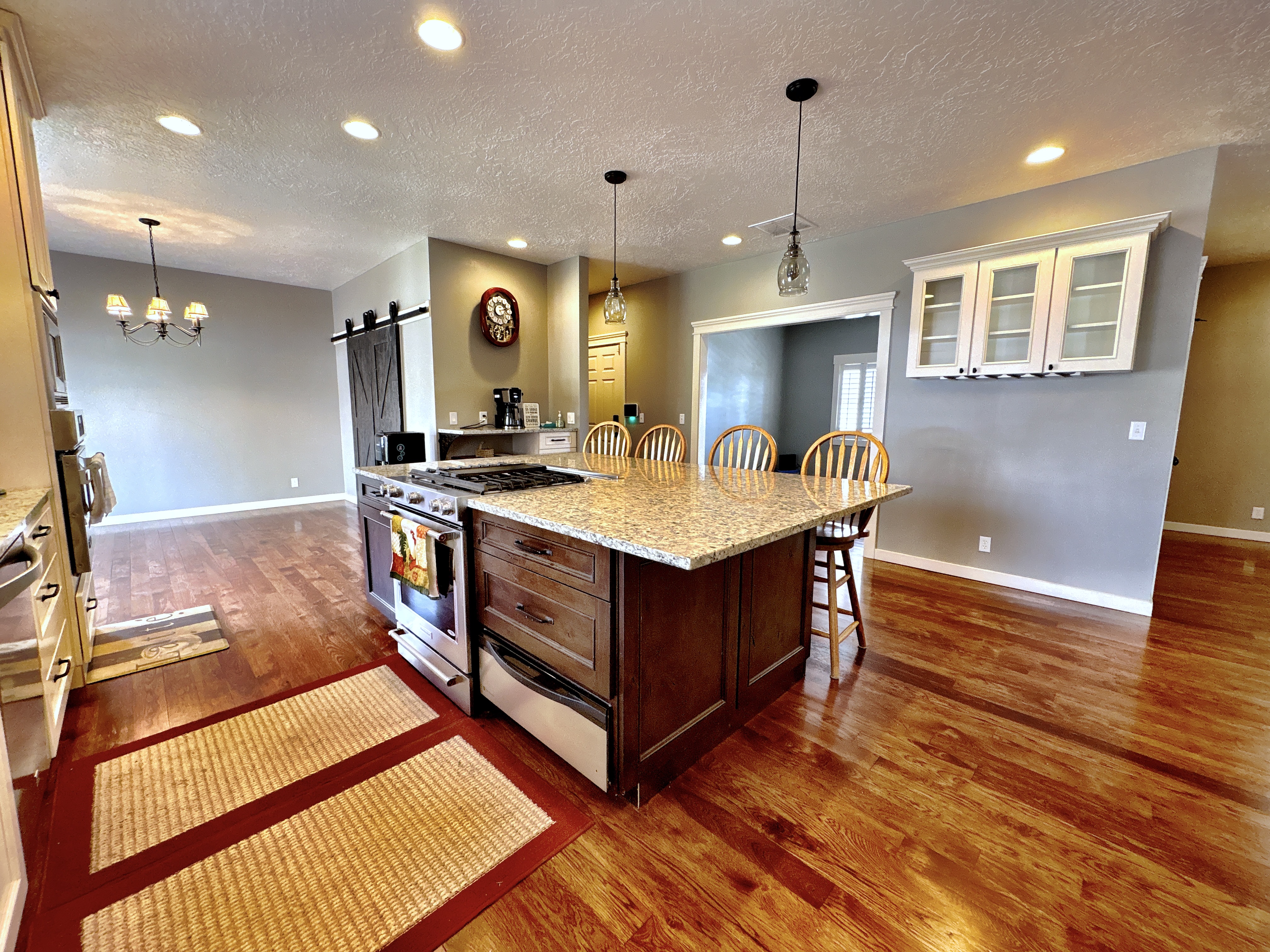 Mountain Home, Idaho, 83647, United States, 4 Bedrooms Bedrooms, ,2 BathroomsBathrooms,Residential,For Sale,1814352