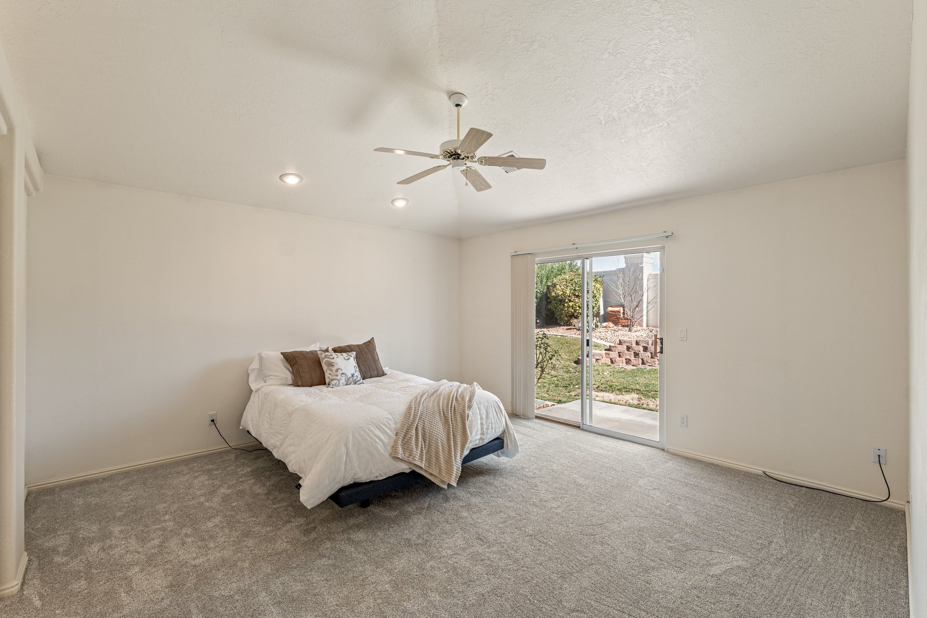  Low-Maintenance Living in a Prime Green Springs Location - 物件實景