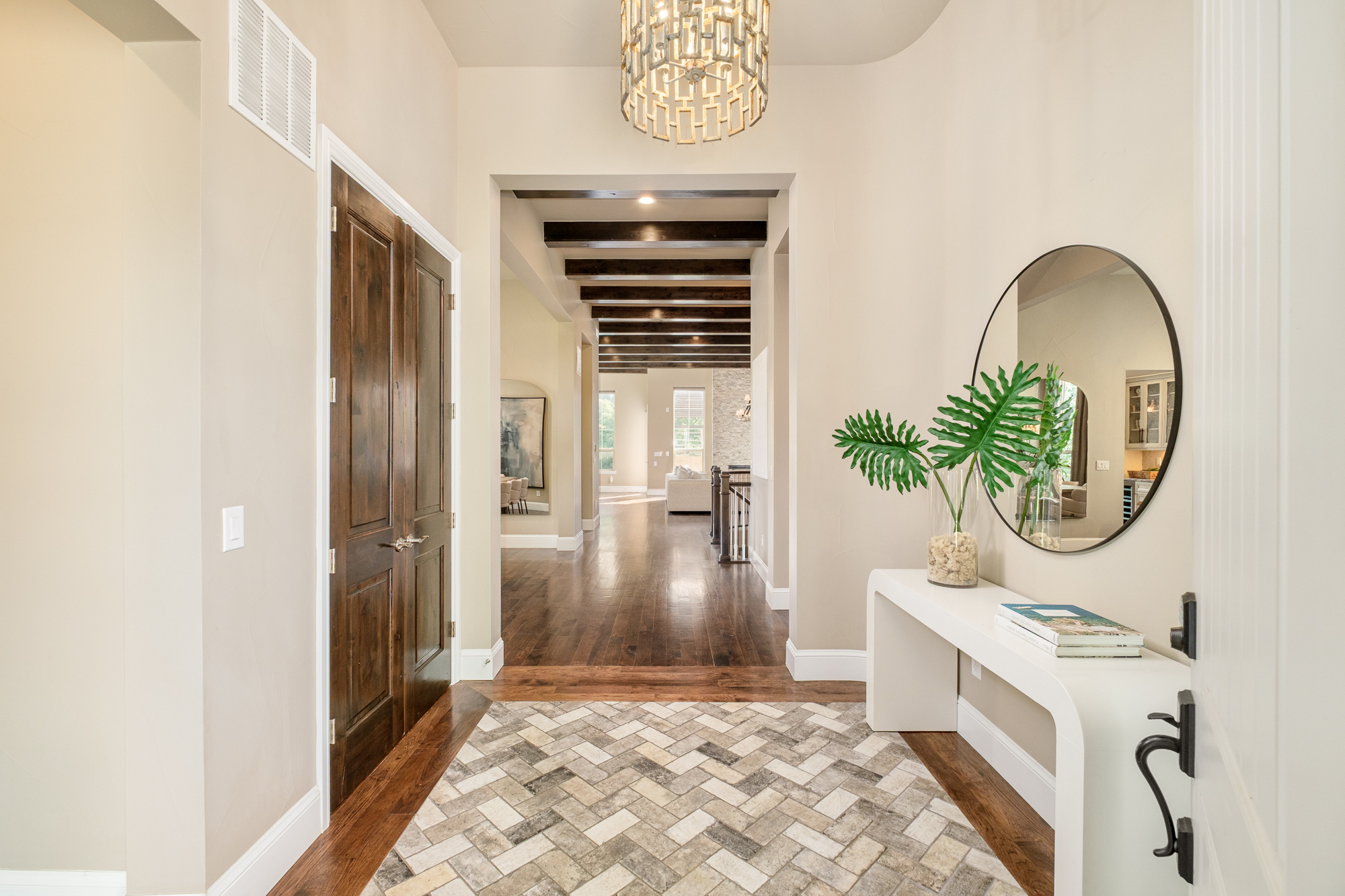  where  luxury meets modern convenience - 物件實景