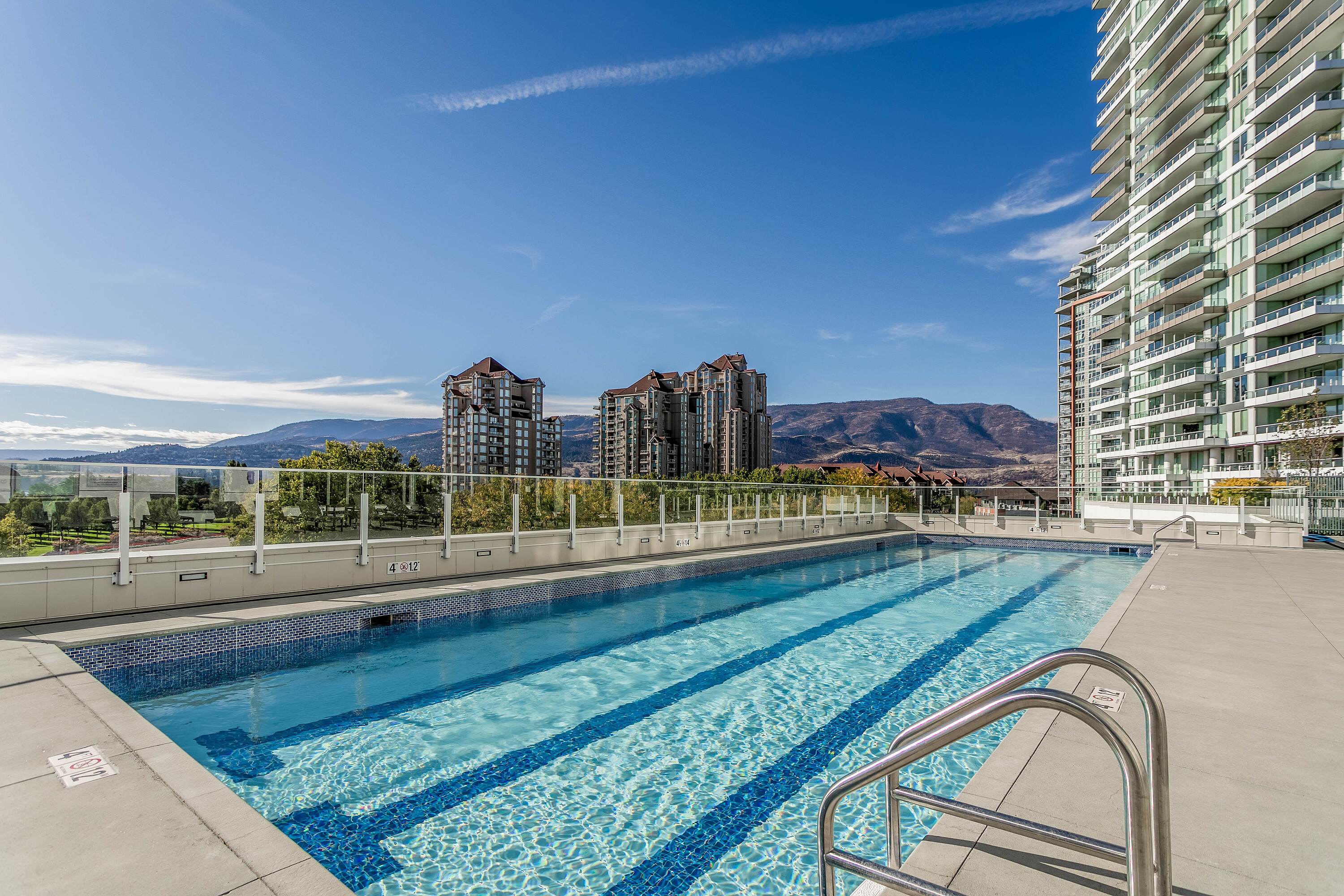  Unobstructed Views of the Lake - 物件實景