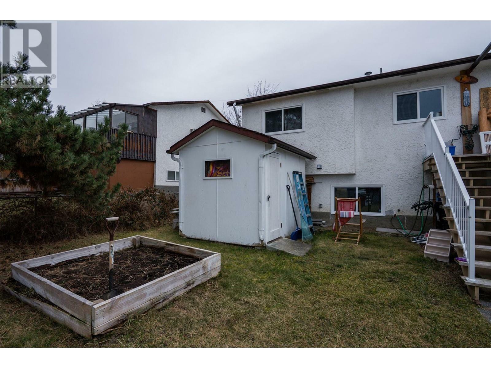 KELOWNA, British Columbia, V1X 6M4, CA, 3 Bedrooms Bedrooms, ,2 BathroomsBathrooms,Residential,For Sale,1836939