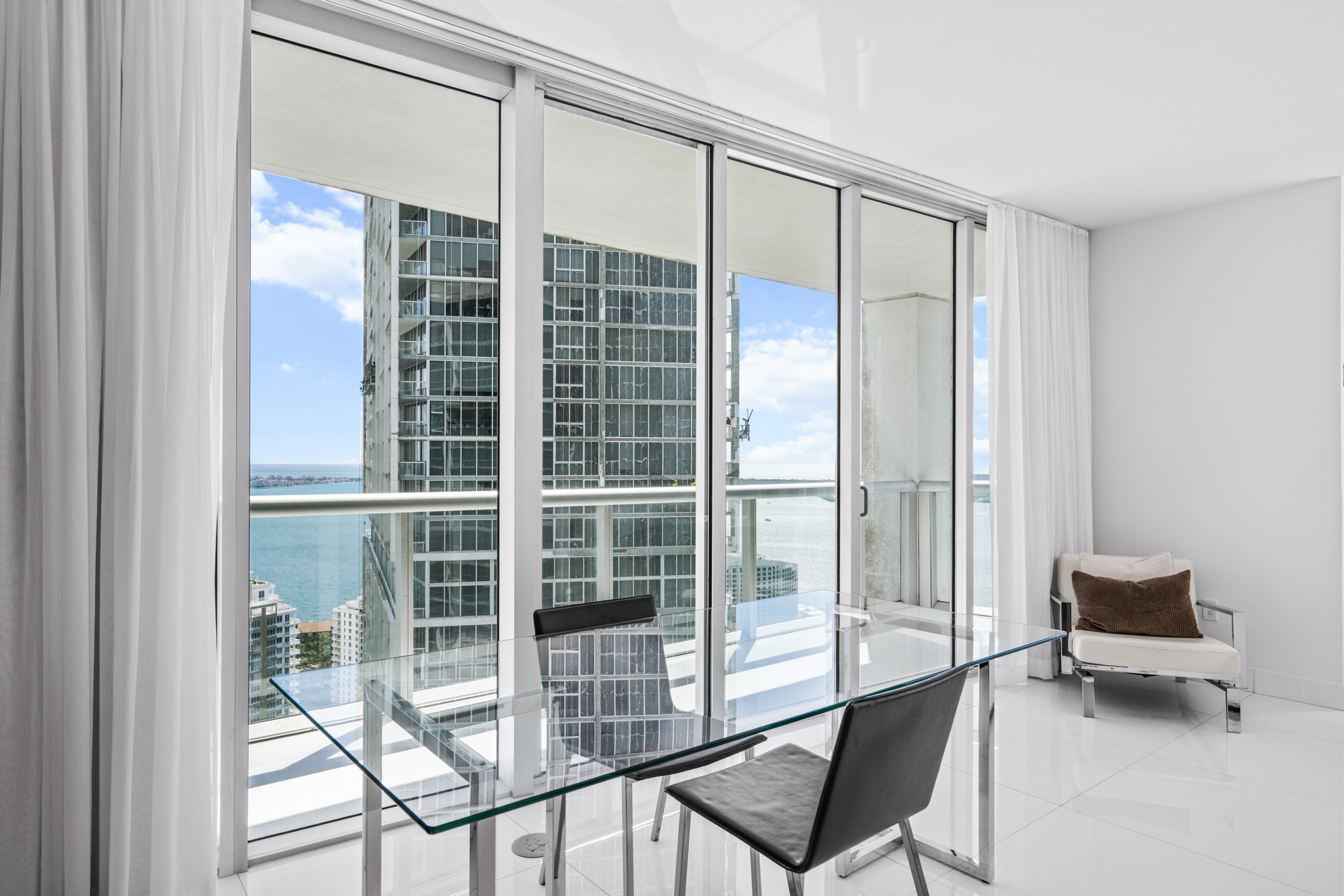  485 Brickell Ave, Miami, FL, 33131 - 物件實景