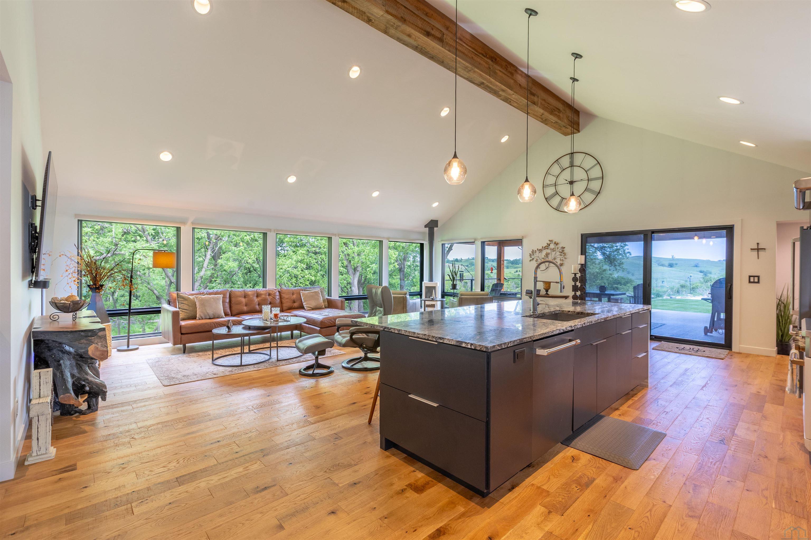 Sioux City, Iowa, 51108, United States, 4 Bedrooms Bedrooms, ,3 BathroomsBathrooms,Residential,For Sale,2048927