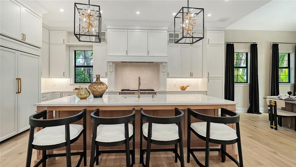 Sarasota, Florida, 34242, United States, 4 Bedrooms Bedrooms, ,6 BathroomsBathrooms,Residential,For Sale,2003081