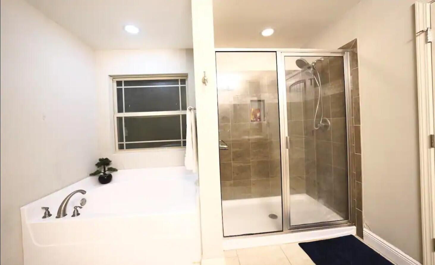 Fort Walton Beach, Florida, 32547, United States, 4 Bedrooms Bedrooms, ,2 BathroomsBathrooms,Residential,For Sale,1978074