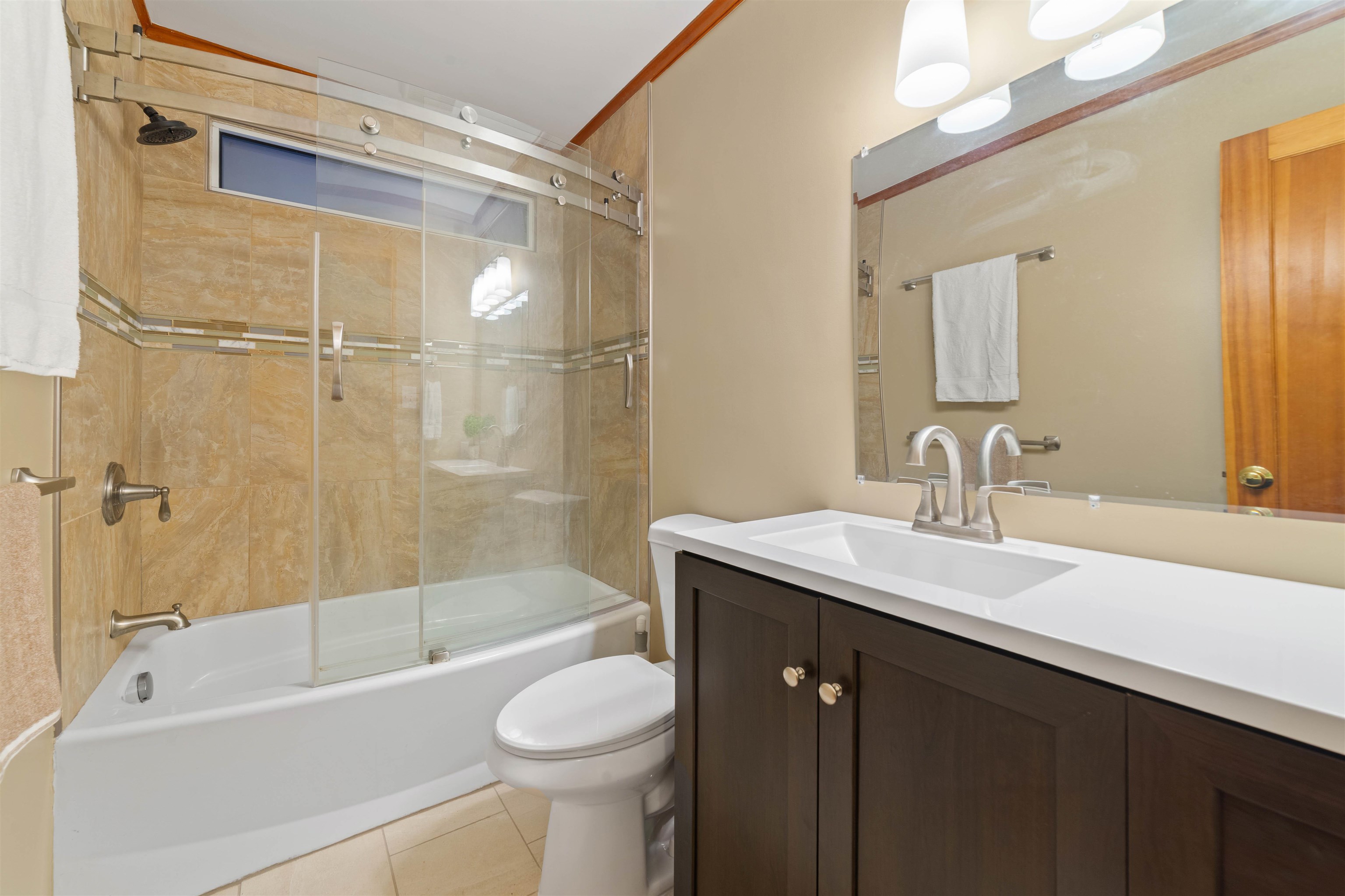 Duluth, Minnesota, 55803, United States, 4 Bedrooms Bedrooms, ,1 BathroomBathrooms,Residential,For Sale,1942593