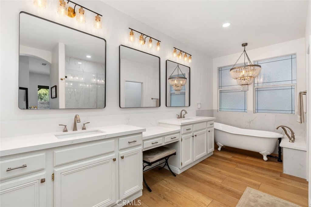 Murrieta, California, 92562, United States, 5 Bedrooms Bedrooms, ,3 BathroomsBathrooms,Residential,For Sale,1837982