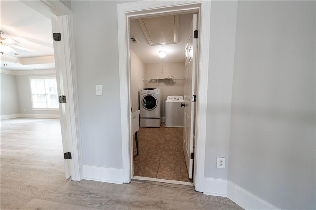 Cumming, Georgia, 30041, United States, 7 Bedrooms Bedrooms, ,4 BathroomsBathrooms,Residential,For Sale,1977332