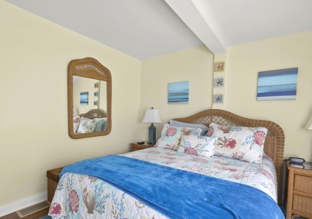 Wareham, Massachusetts, 02558, United States, 3 Bedrooms Bedrooms, ,2 BathroomsBathrooms,Residential,For Sale,1926359
