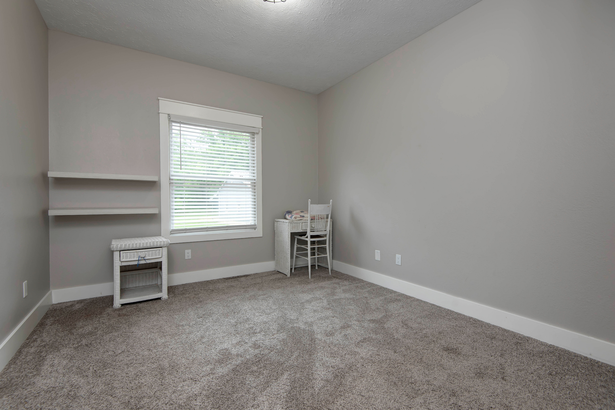 Springfield, Missouri, 65803, United States, 5 Bedrooms Bedrooms, ,3 BathroomsBathrooms,Residential,For Sale,2049332