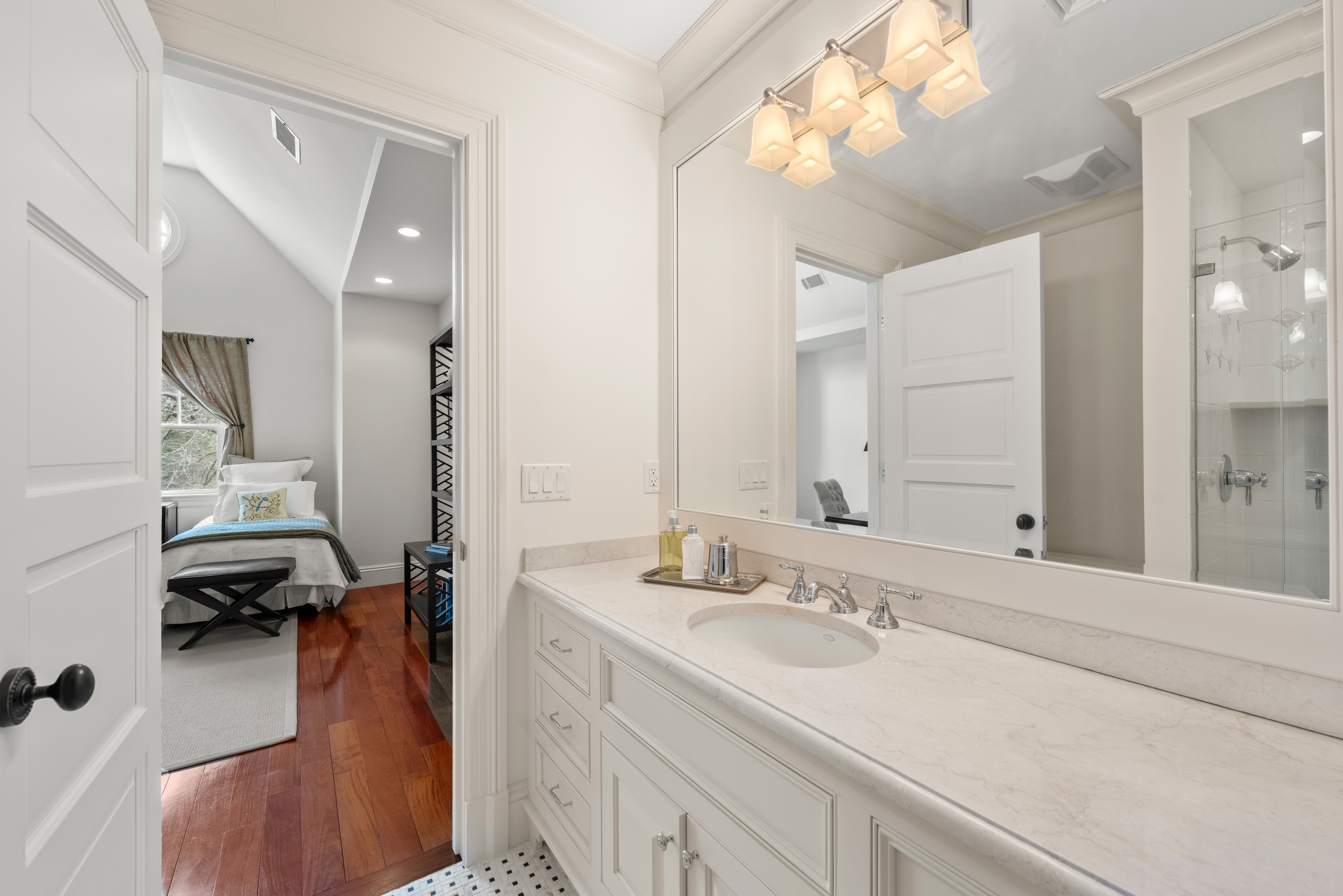  448 and 454 Concord Road, Weston, MA, 02493 - 物件實景