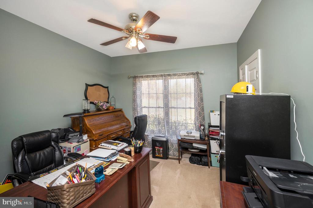 Sumerduck, Virginia, 22742, United States, 4 Bedrooms Bedrooms, ,5 BathroomsBathrooms,Residential,For Sale,2048793