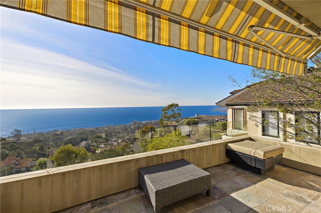 Laguna Beach, California, 92651, United States, 4 Bedrooms Bedrooms, ,5 BathroomsBathrooms,Residential,For Sale,2000559
