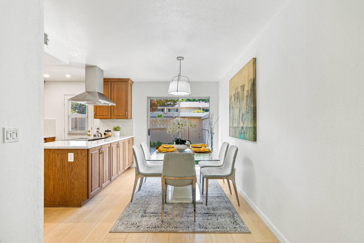 Sunnyvale, California, 94087, United States, 2 Bedrooms Bedrooms, ,2 BathroomsBathrooms,Residential,For Sale,1947978