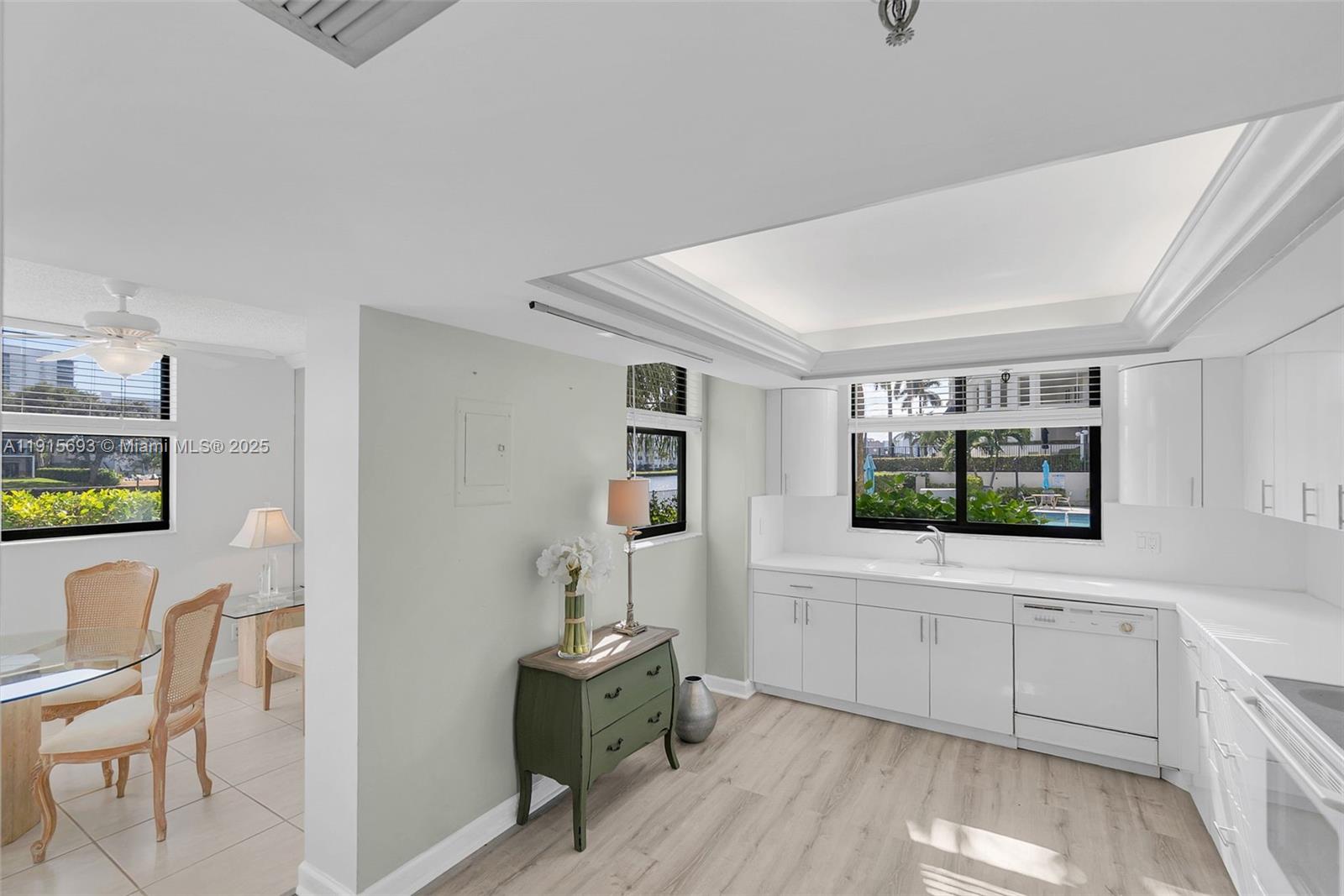 Pompano Beach, Florida, 33062, United States, 2 Bedrooms Bedrooms, ,2 BathroomsBathrooms,Residential,For Sale,1996821