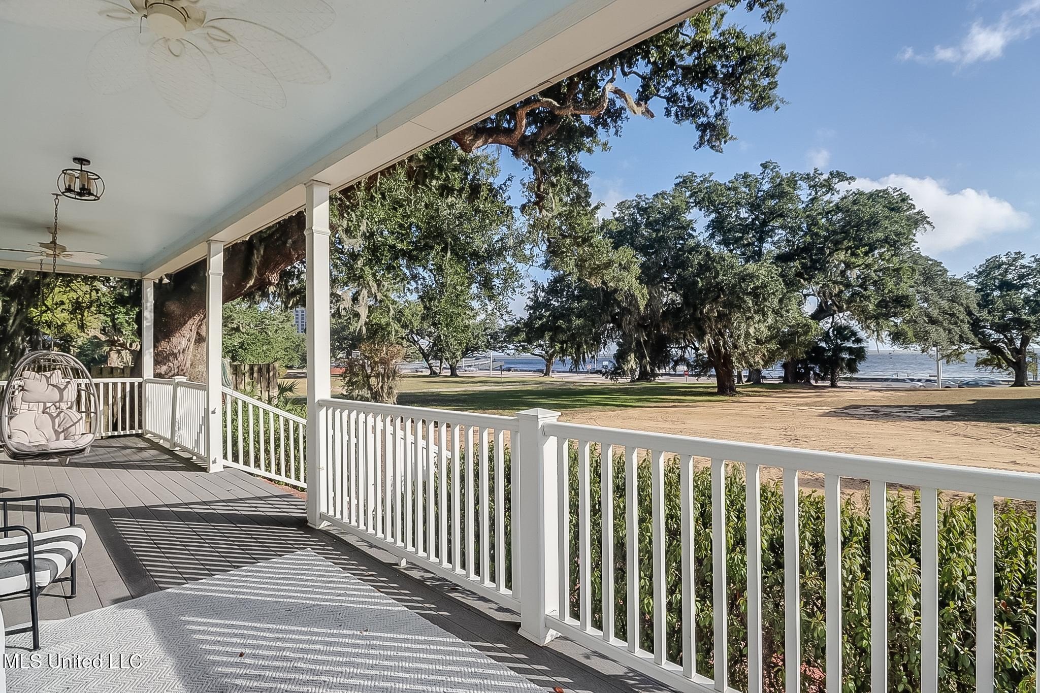 Biloxi, Mississippi, 39530, United States, 3 Bedrooms Bedrooms, ,3 BathroomsBathrooms,Residential,For Sale,1977362