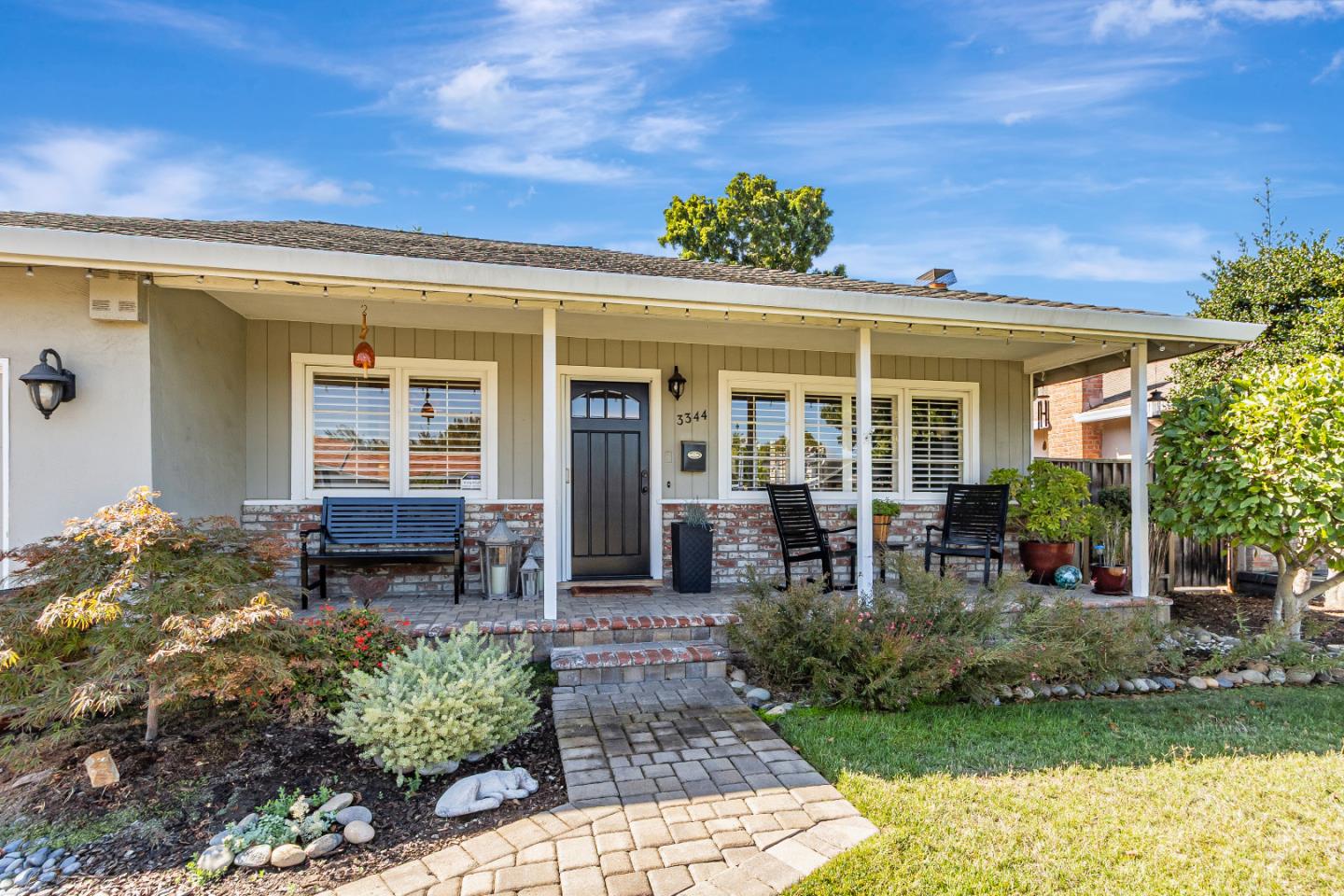Santa Clara, California, 95050, United States, 3 Bedrooms Bedrooms, ,2 BathroomsBathrooms,Residential,For Sale,1942151