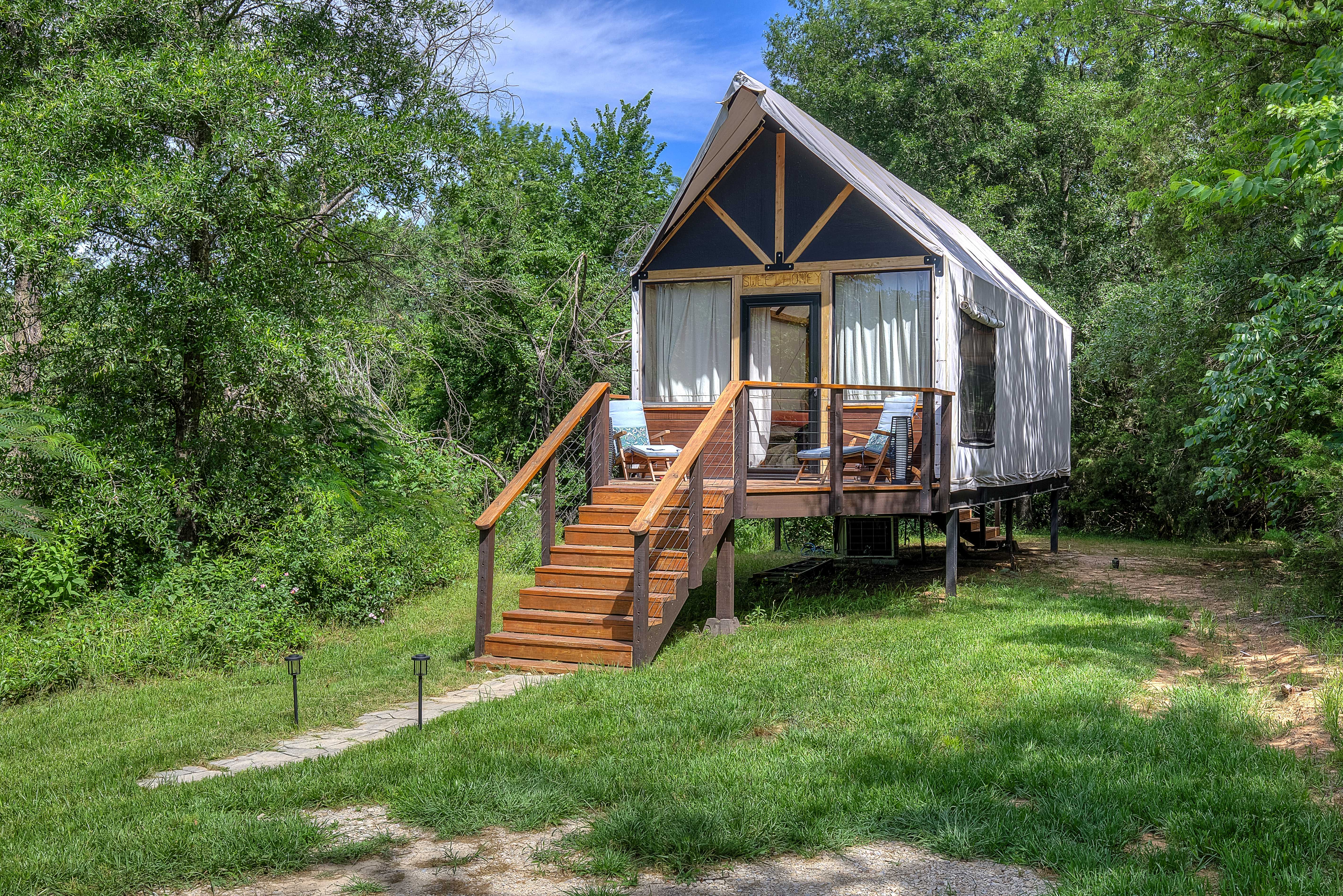 Sulphur Springs, Texas, 75482, United States, 4 Bedrooms Bedrooms, ,4 BathroomsBathrooms,Residential,For Sale,1981716