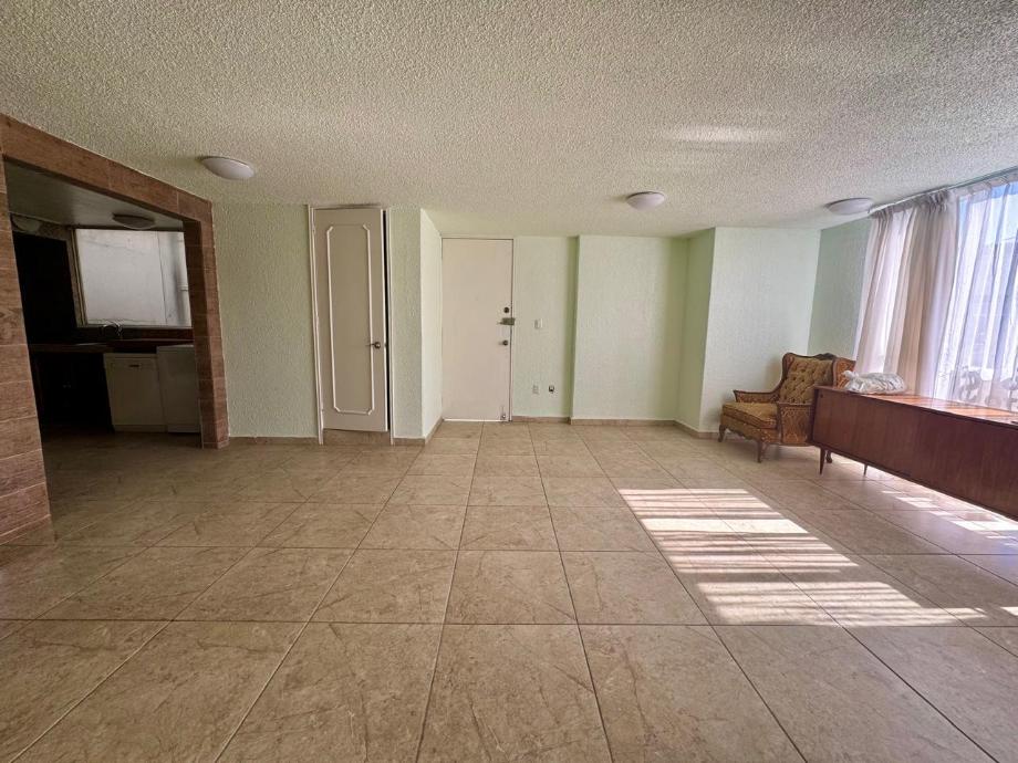 Circuito Arquitectos, Naucalpan de Juárez, Estado de méxico, 53100, Mexico, 2 Bedrooms Bedrooms, ,1 BathroomBathrooms,Residential,For Sale,Circuito Arquitectos,1672602