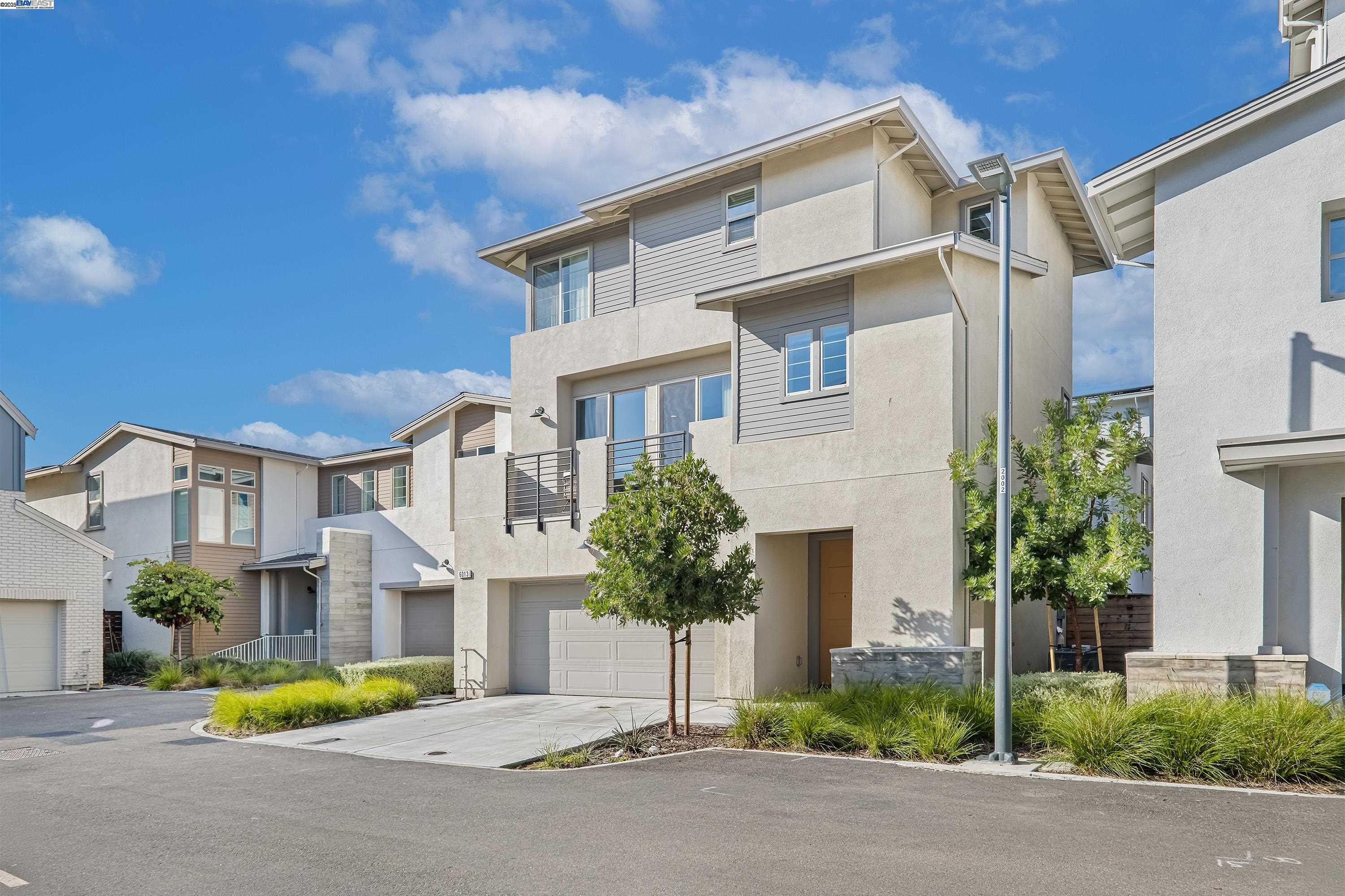 Dublin, California, 94568, United States, 4 Bedrooms Bedrooms, ,3 BathroomsBathrooms,Residential,For Sale,1987697