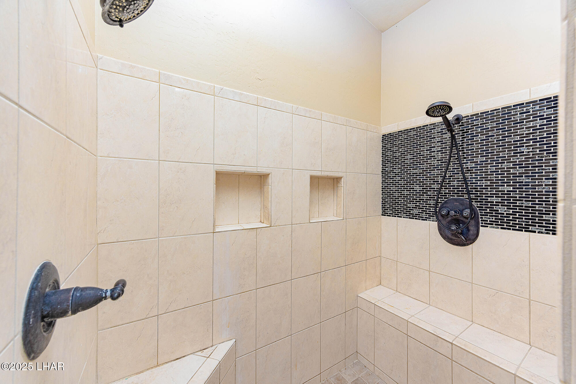 Lake Havasu City, Arizona, 86404, United States, 3 Bedrooms Bedrooms, ,2 BathroomsBathrooms,Residential,For Sale,2001874