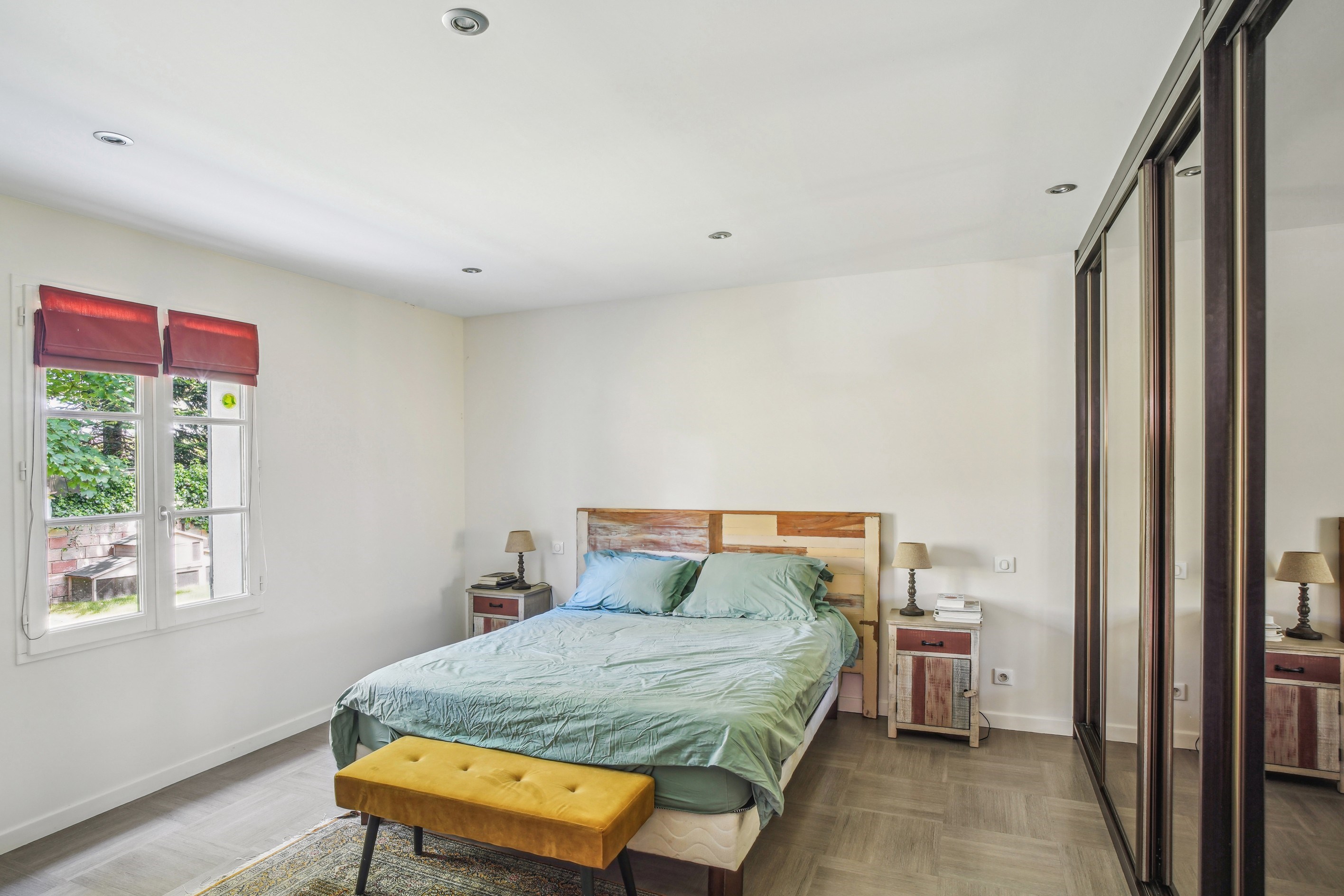  Exceptional property in the heart of Montfort l