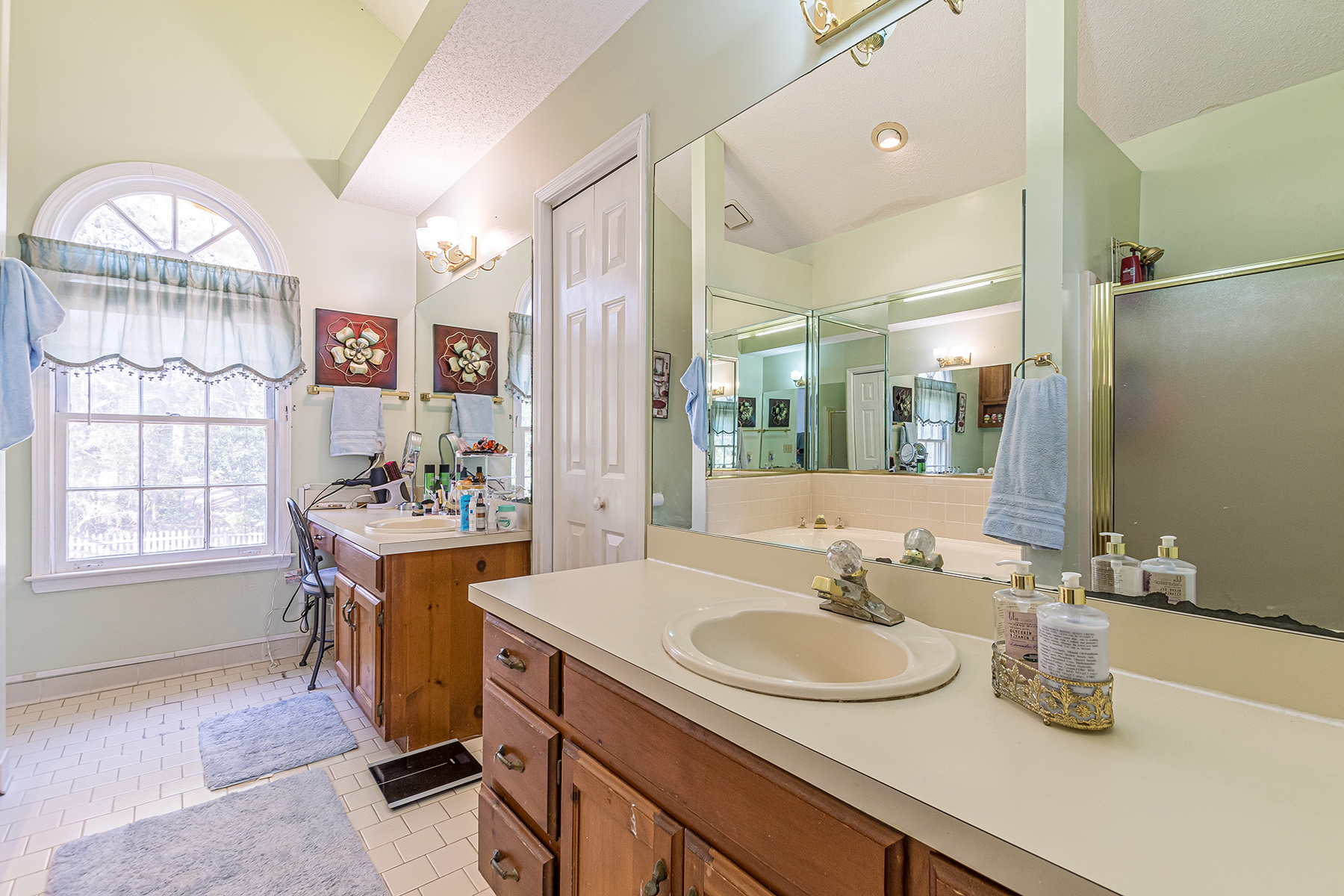  Beautifully Renovated Home in a Desirable Conyers Neighborhood - 物件實景