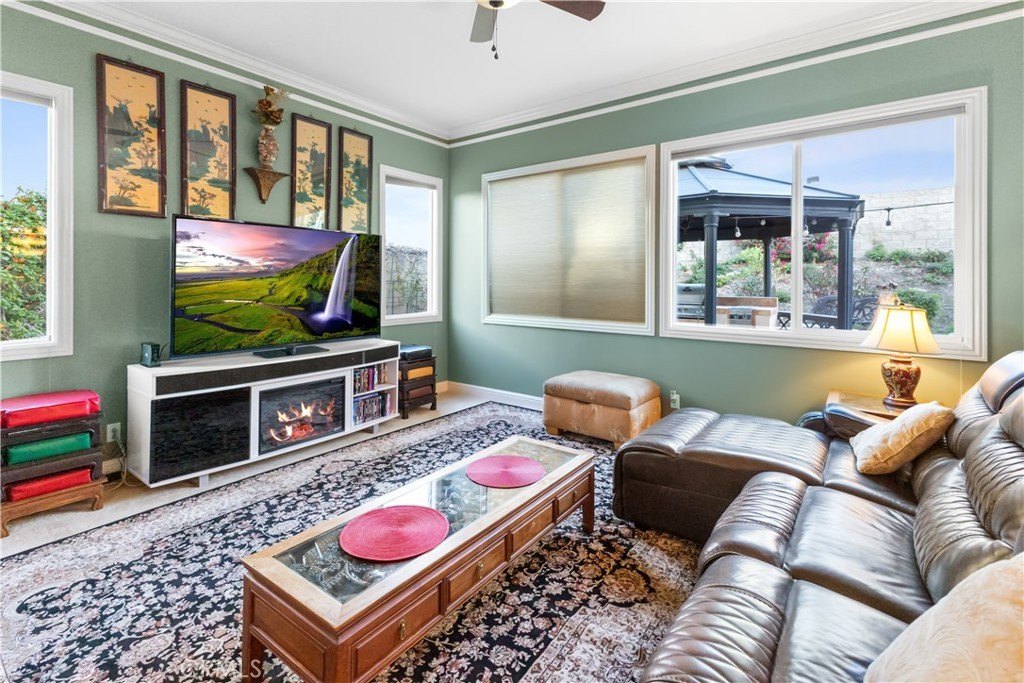 Highland, California, 92346, United States, 5 Bedrooms Bedrooms, ,5 BathroomsBathrooms,Residential,For Sale,1982875