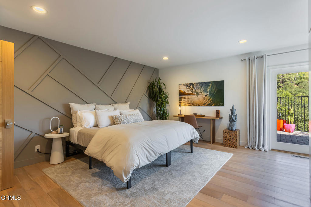 La Canada Flintridge, California, 91011, United States, 3 Bedrooms Bedrooms, ,3 BathroomsBathrooms,Residential,For Sale,1941612
