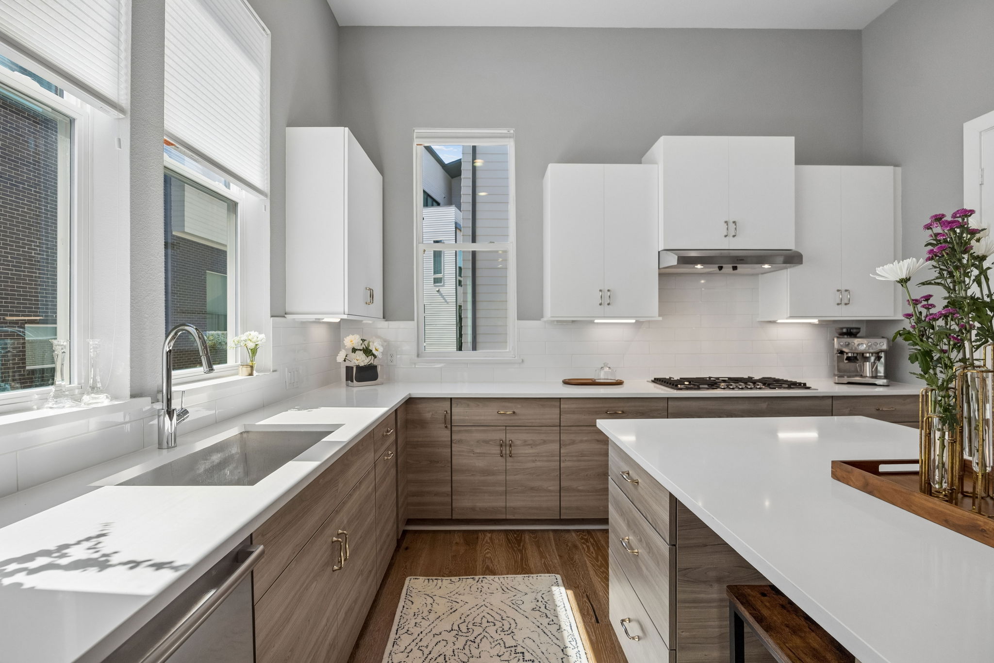  381 E. Greenbriar Lane #1001 - 物件實景