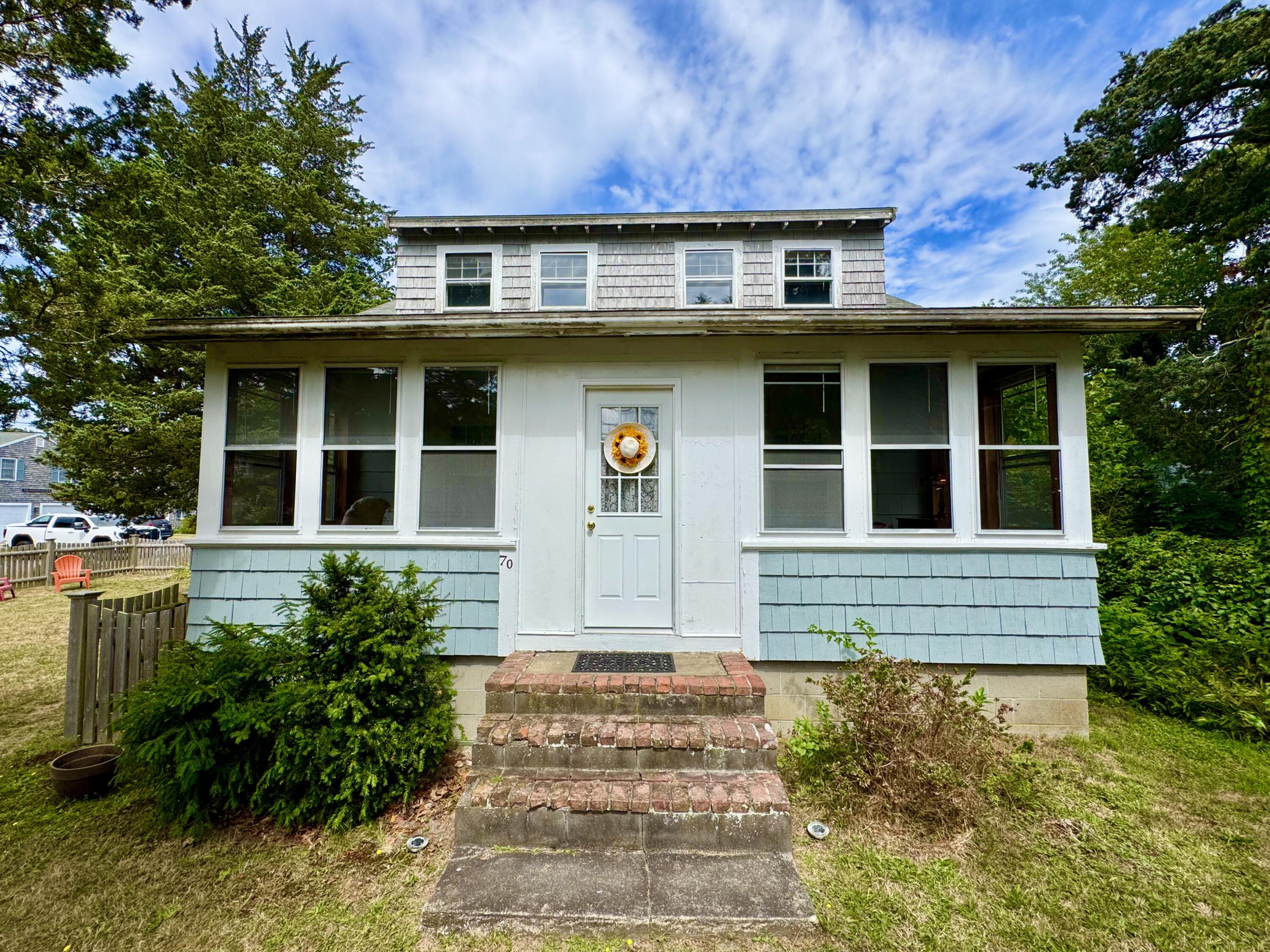 Pocasset, Massachusetts, 02559, United States, 3 Bedrooms Bedrooms, ,1 BathroomBathrooms,Residential,For Sale,1911453