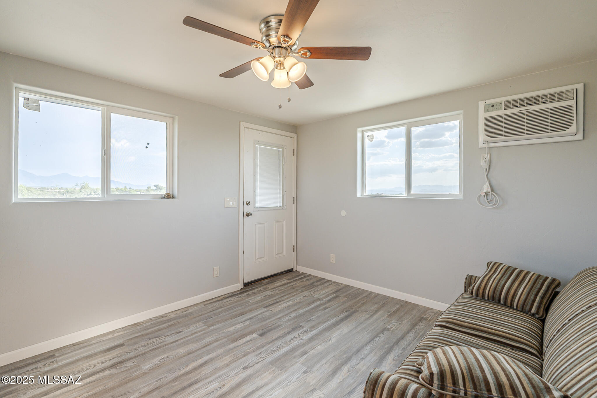 Sahuarita, Arizona, 85629, United States, 6 Bedrooms Bedrooms, ,3 BathroomsBathrooms,Residential,For Sale,1919745