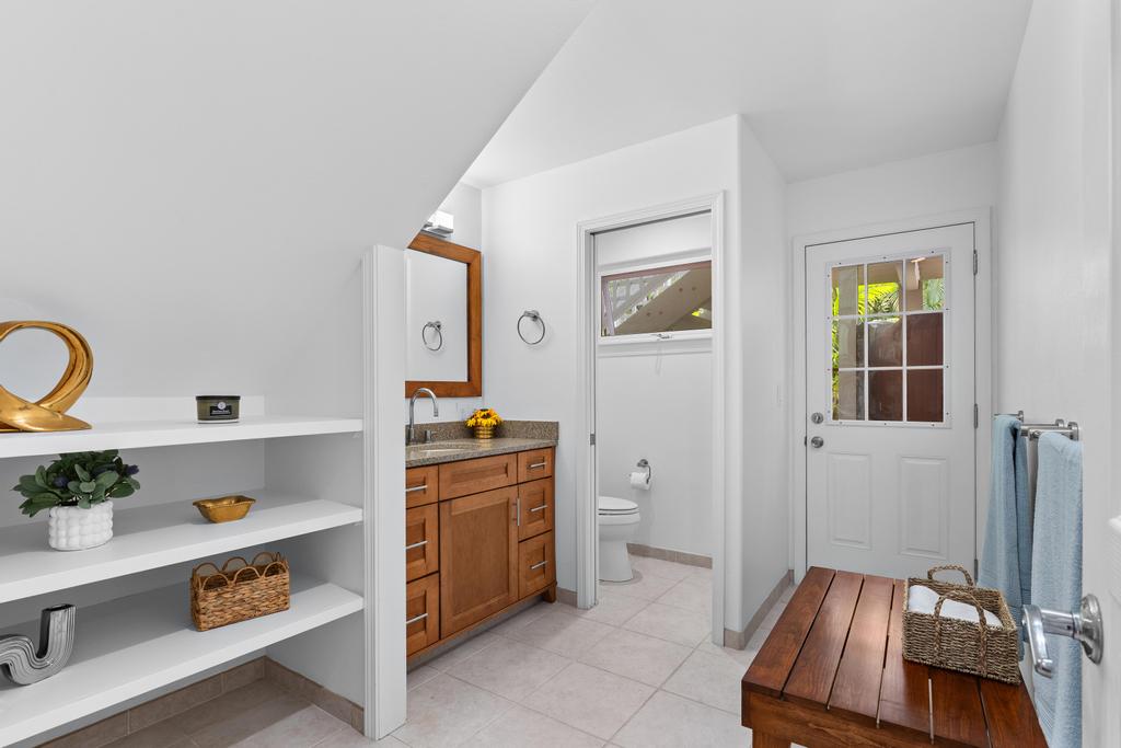 Kailua-Kona, Hawaii, 96740, United States, 4 Bedrooms Bedrooms, ,4 BathroomsBathrooms,Residential,For Sale,2003375