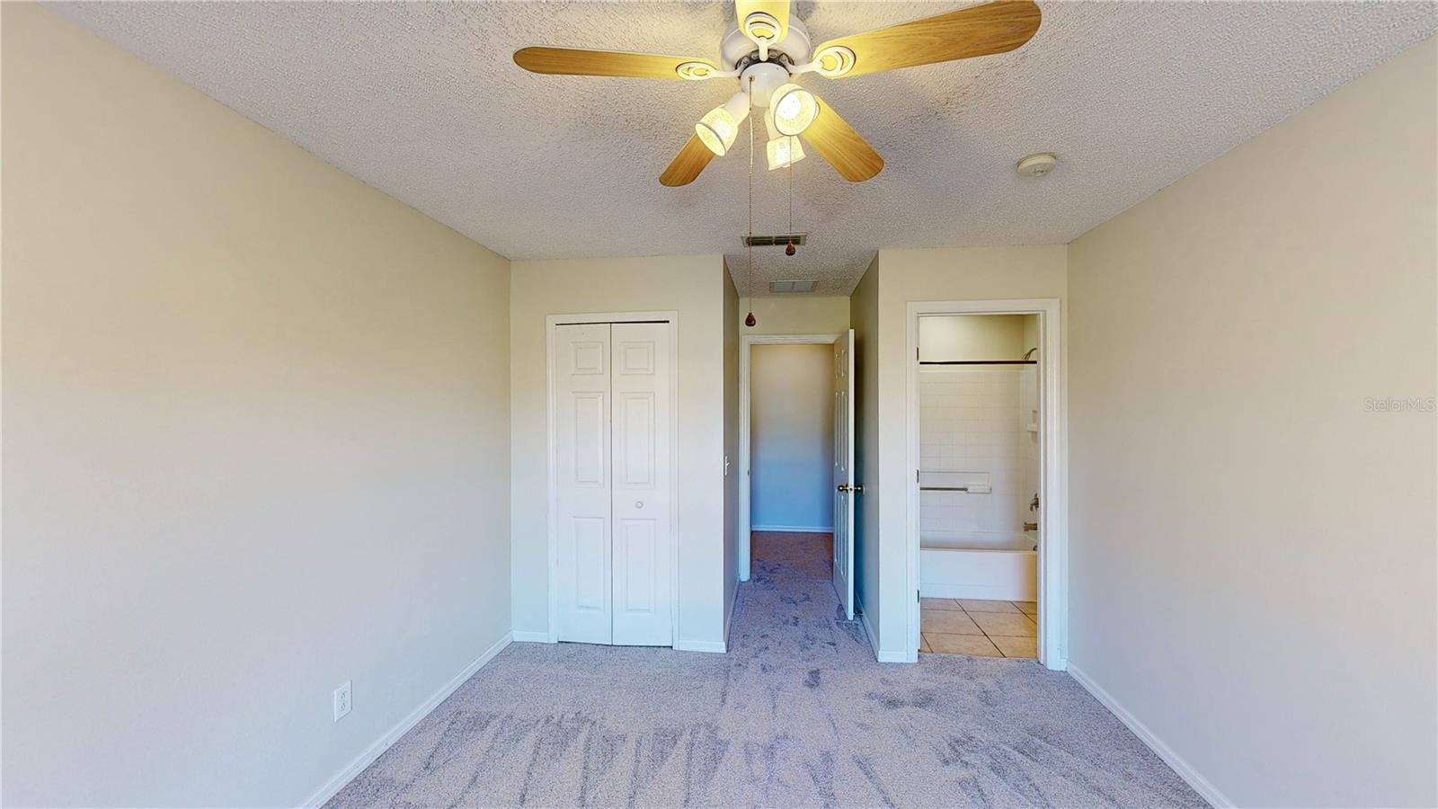 KISSIMMEE, Florida, 34747, United States, 7 Bedrooms Bedrooms, ,6 BathroomsBathrooms,Residential,For Sale,1878107