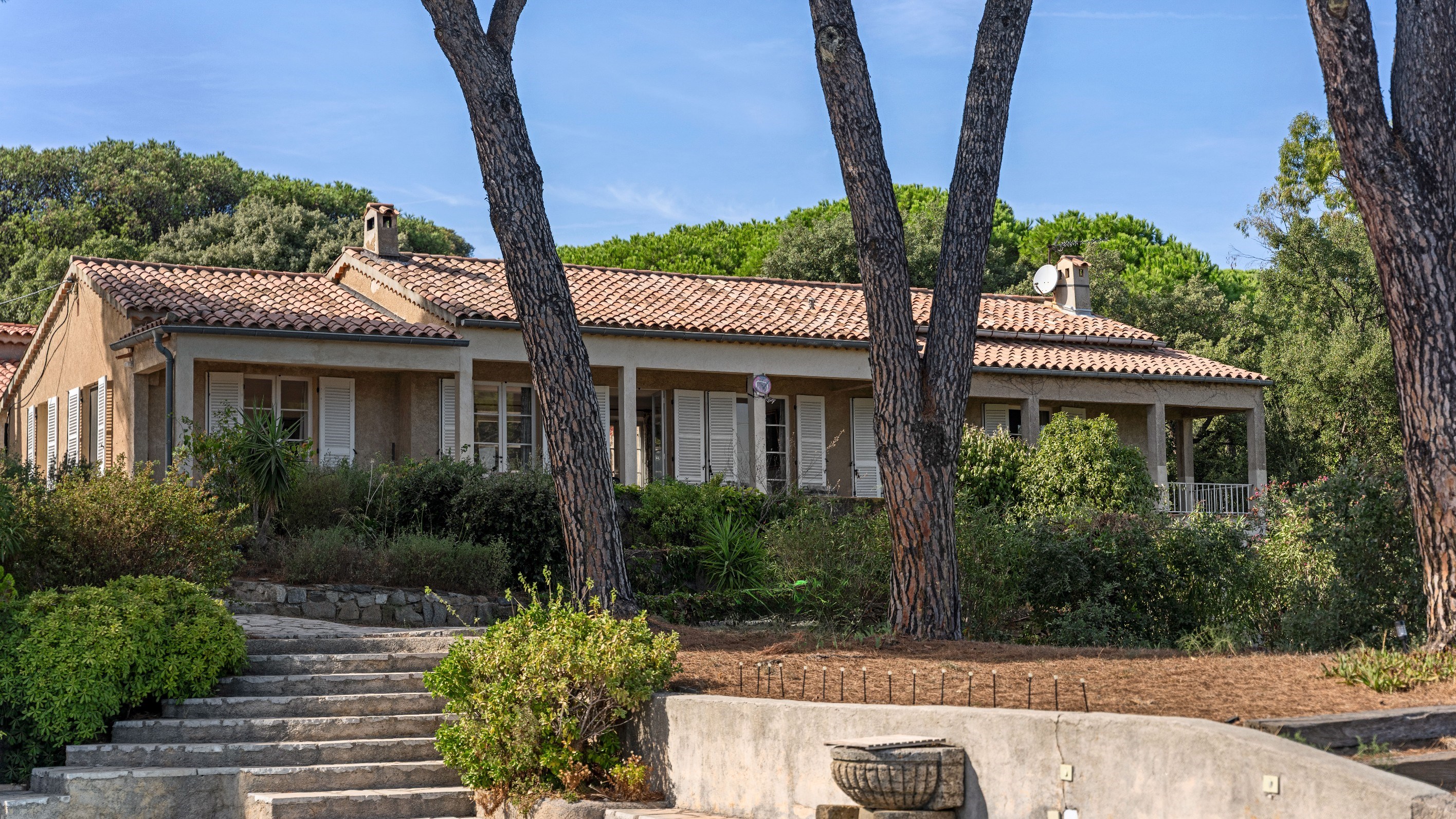  RAMATUELLE – Exclusive Listing – Property to Renovate, Panoramic Sea Views - 物件實景