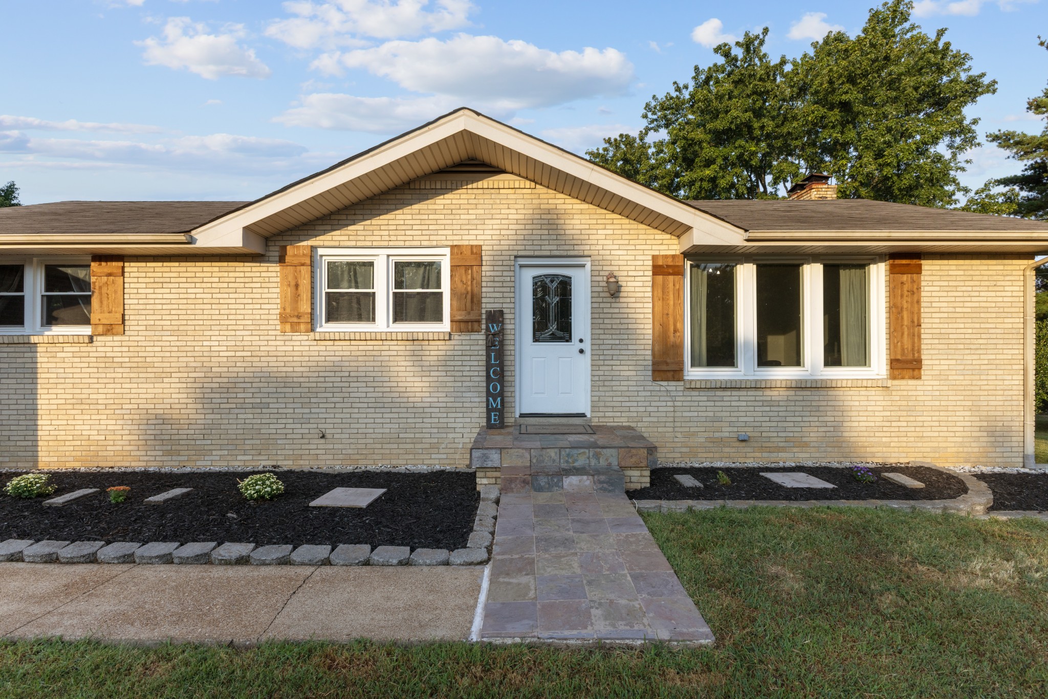 Lake Terrace Dr, Hendersonville, TN 37075 #1