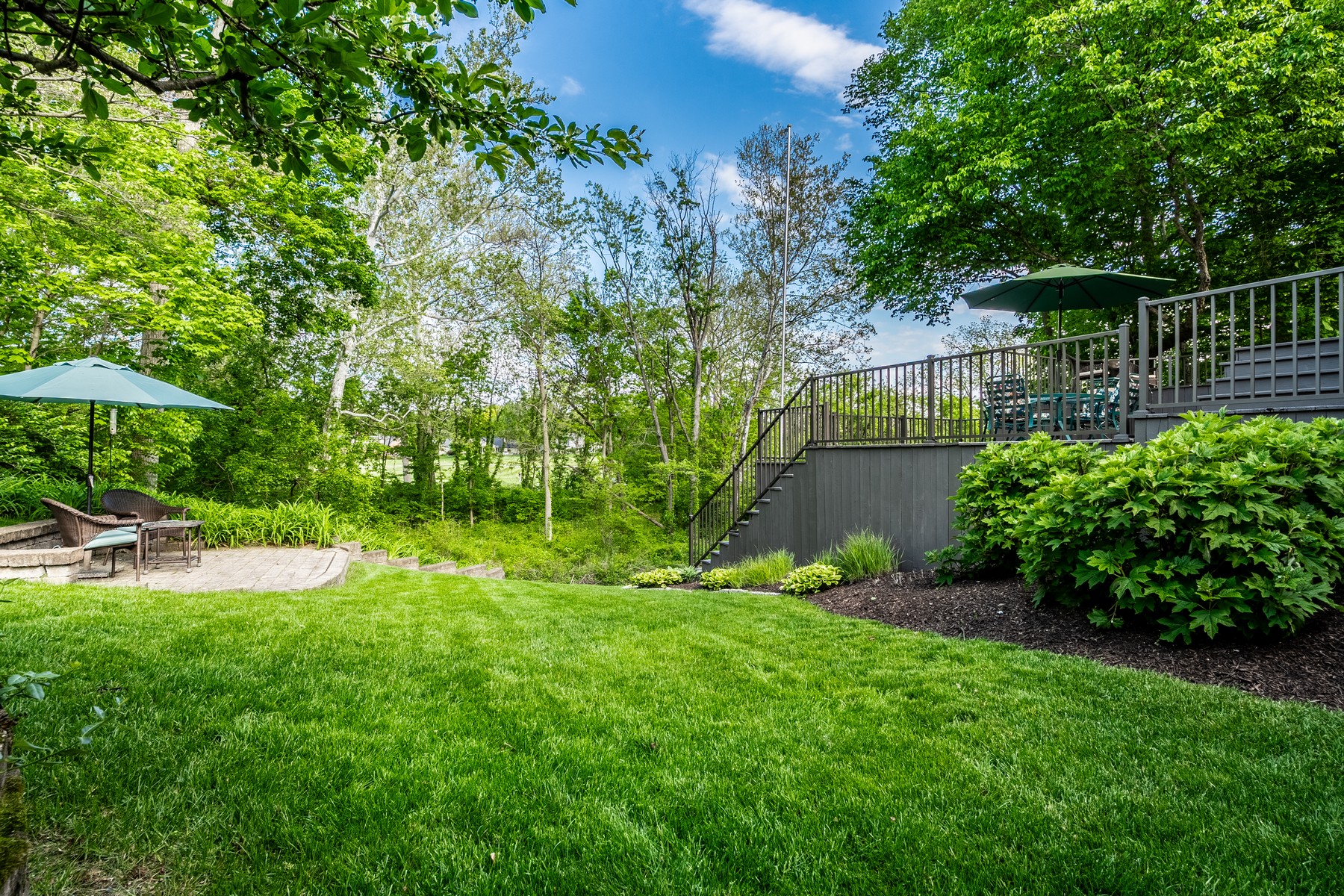  Exceptional Four Bedroom Home Set Along a Winding Creek - 物件實景